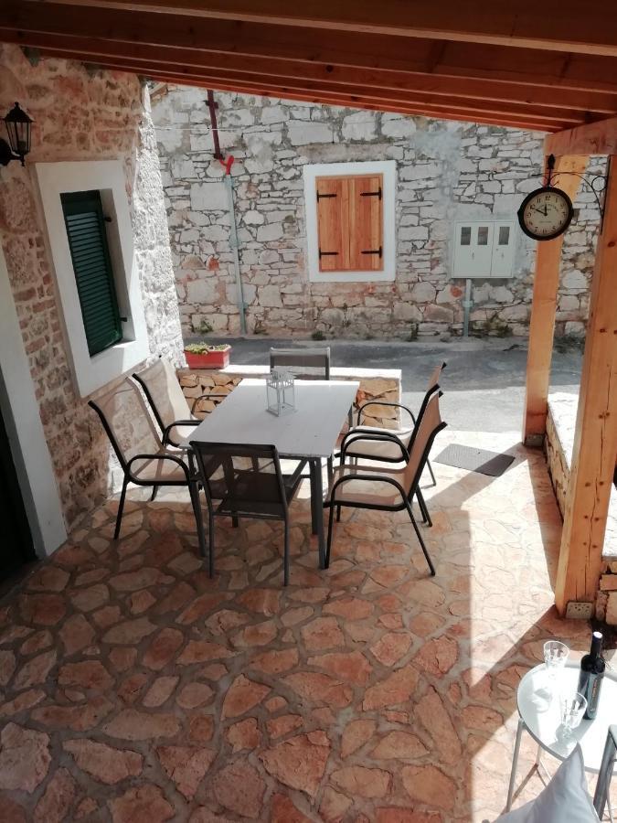Krka Waterfalls Stonehouse Roko Lozovac Exterior photo